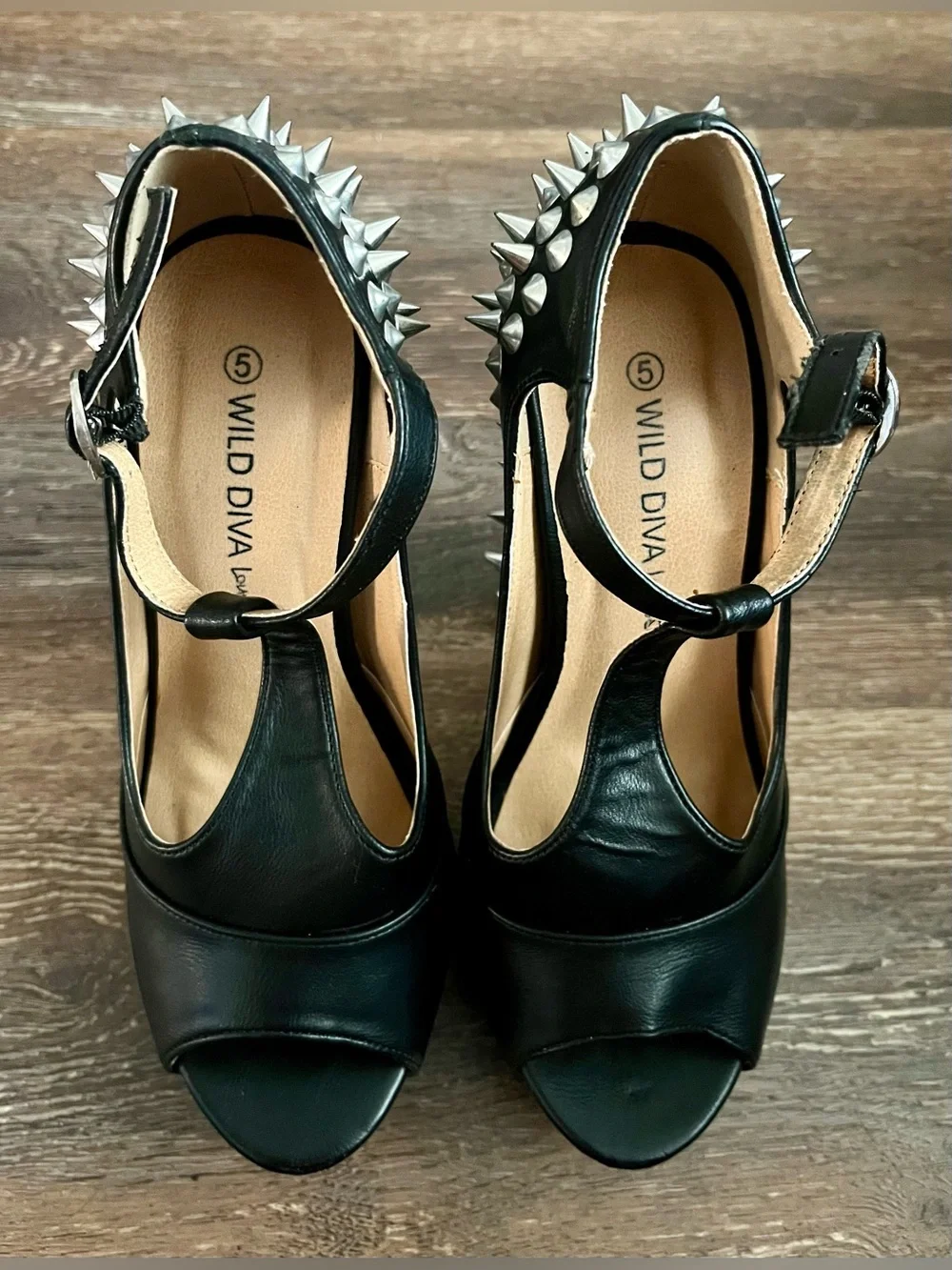 Brand New Wild Diva Black Spiked Platform Heels Size 5